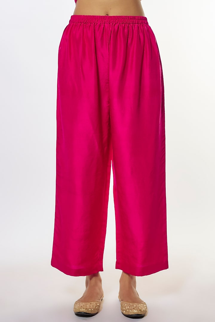 Hot Pink Pure Silk Resham Hand Embroidered Kurta Set by Mrunalini Rao at Pernia's Pop Up Shop