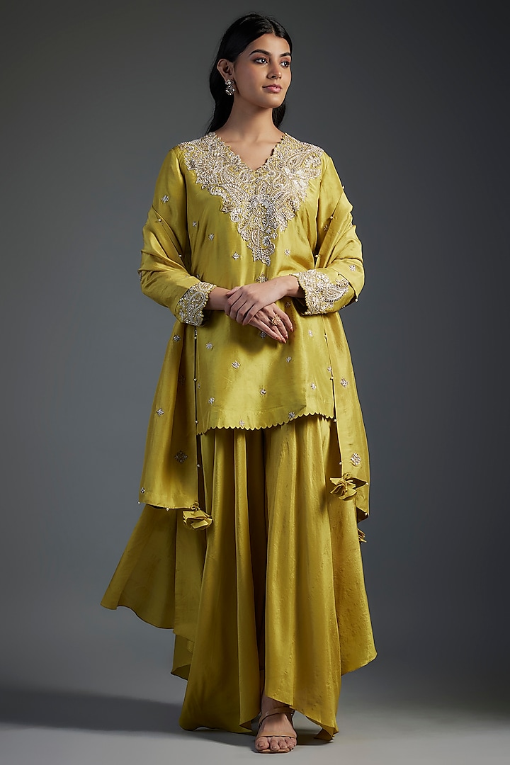 Lime Dupion Silk Zardosi Embroidered Kurta set by Mrunalini Rao at Pernia's Pop Up Shop