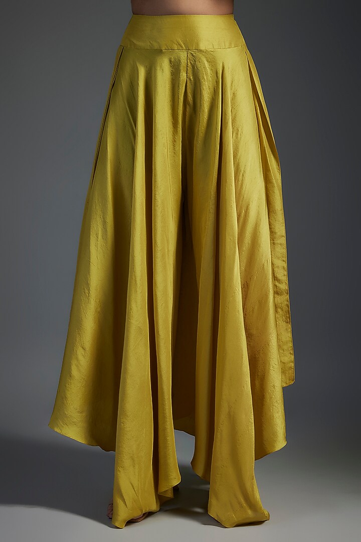 Lime Dupion Silk Zardosi Embroidered Kurta set by Mrunalini Rao at Pernia's Pop Up Shop