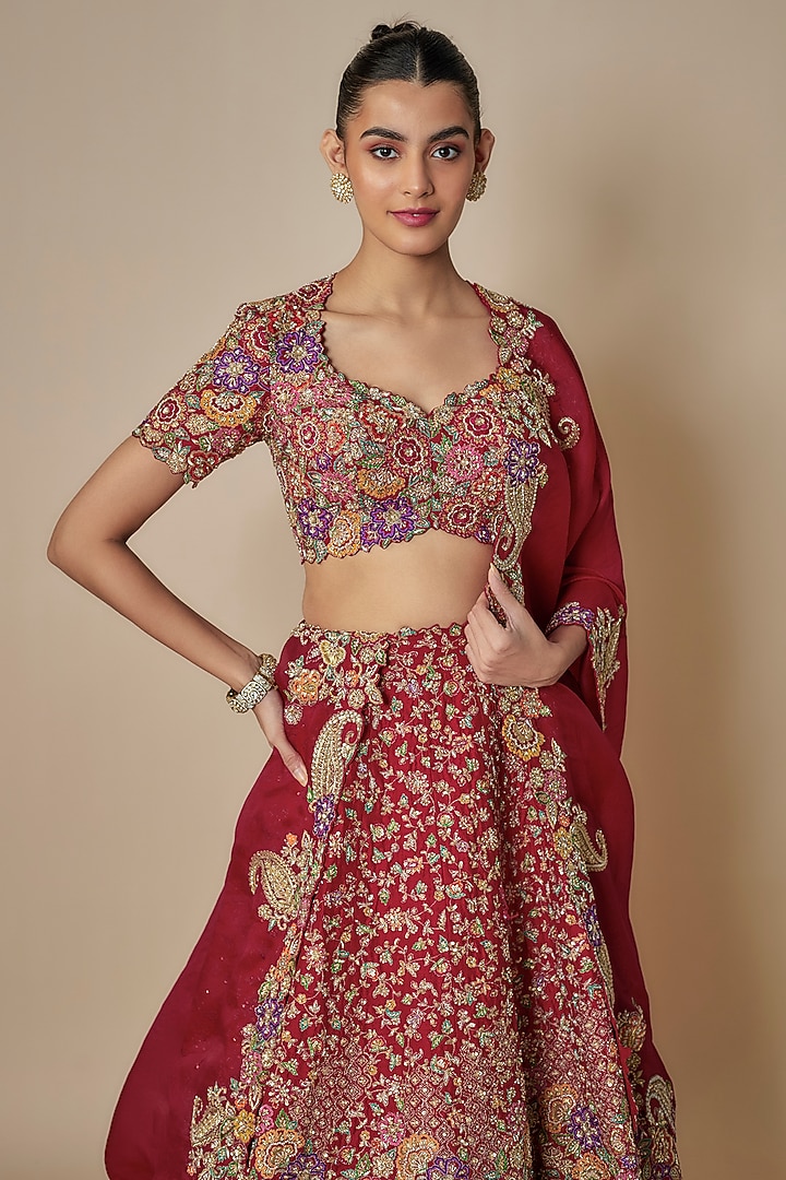 Red Raw Silk Floral Motif Embroidered Handcrafted Bridal Lehenga Set by Mrunalini Rao at Pernia's Pop Up Shop
