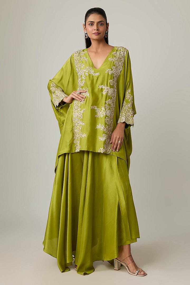 Apple Green Silk Resham & Pearl Embroidered Kaftan Set by Mrunalini Rao at Pernia's Pop Up Shop