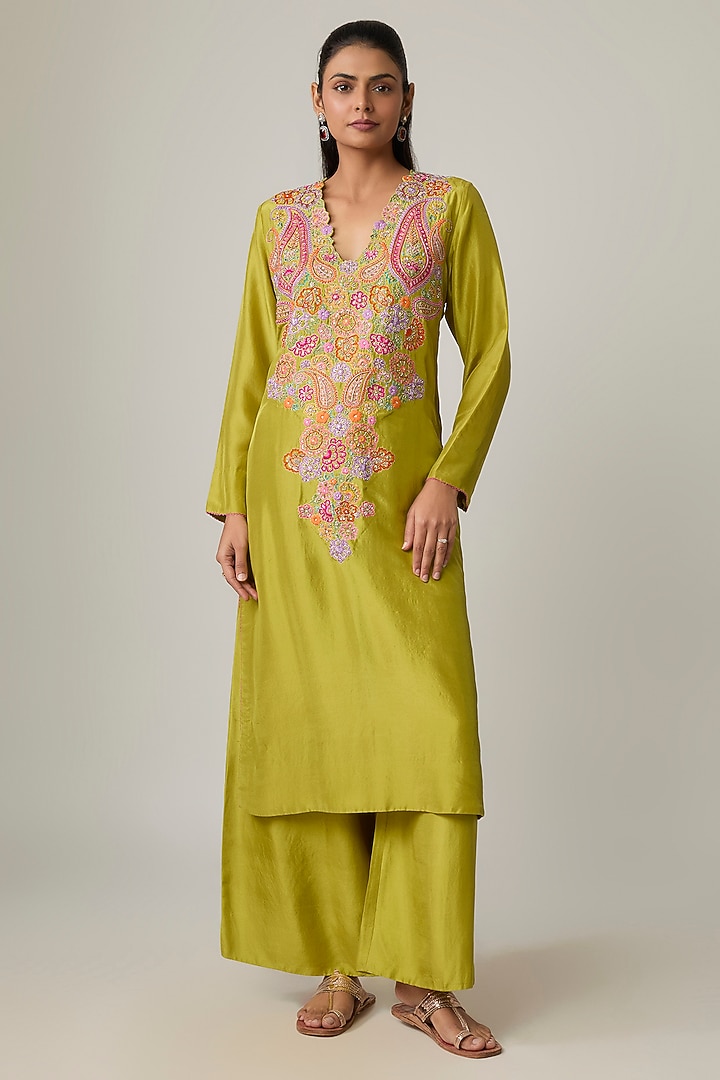 Lime Green Silk Resham & Zardosi Embroidered Kurta Set by Mrunalini Rao at Pernia's Pop Up Shop