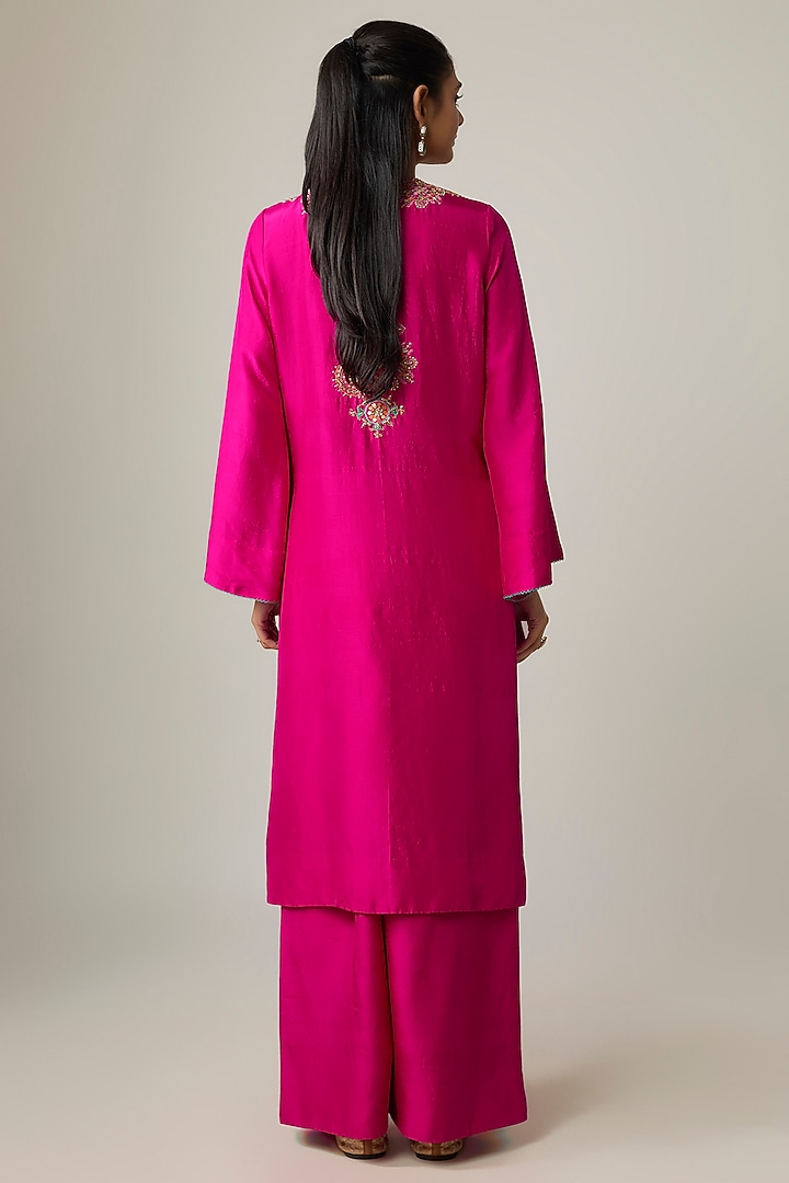 Fuchsia Silk Zardosi & Pearl Embroidered Kurta Set by Mrunalini Rao at Pernia's Pop Up Shop