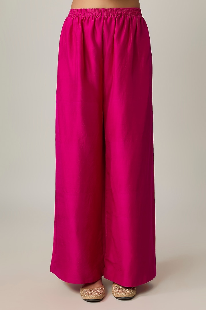 Fuchsia Silk Zardosi & Pearl Embroidered Kurta Set by Mrunalini Rao at Pernia's Pop Up Shop