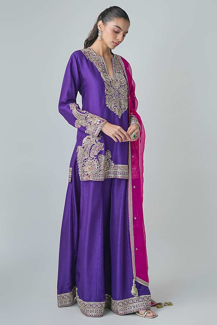 Purple Silk Resham Embroidered Short Kurta Set by Mrunalini Rao at Pernia's Pop Up Shop
