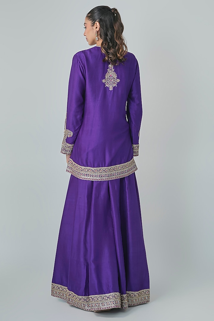 Purple Silk Resham Embroidered Short Kurta Set by Mrunalini Rao at Pernia's Pop Up Shop