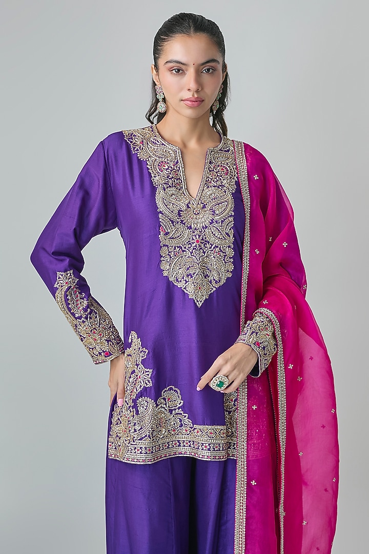 Purple Silk Resham Embroidered Short Kurta Set by Mrunalini Rao at Pernia's Pop Up Shop