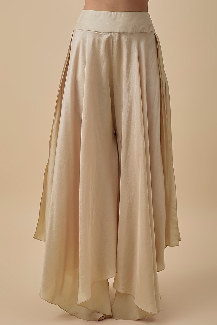 Ivory Silk Zardosi & Pearl Embroidered Kaftan Set by Mrunalini Rao at Pernia's Pop Up Shop