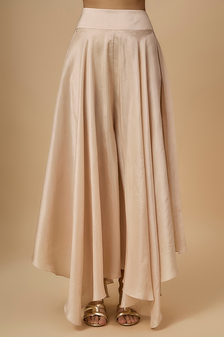 Ivory Silk Zardosi Embroidered Short Kurta Set by Mrunalini Rao at Pernia's Pop Up Shop