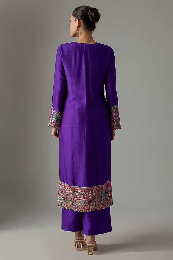 Purple Silk Paisley Embroidered Kurta Set by Mrunalini Rao at Pernia's Pop Up Shop