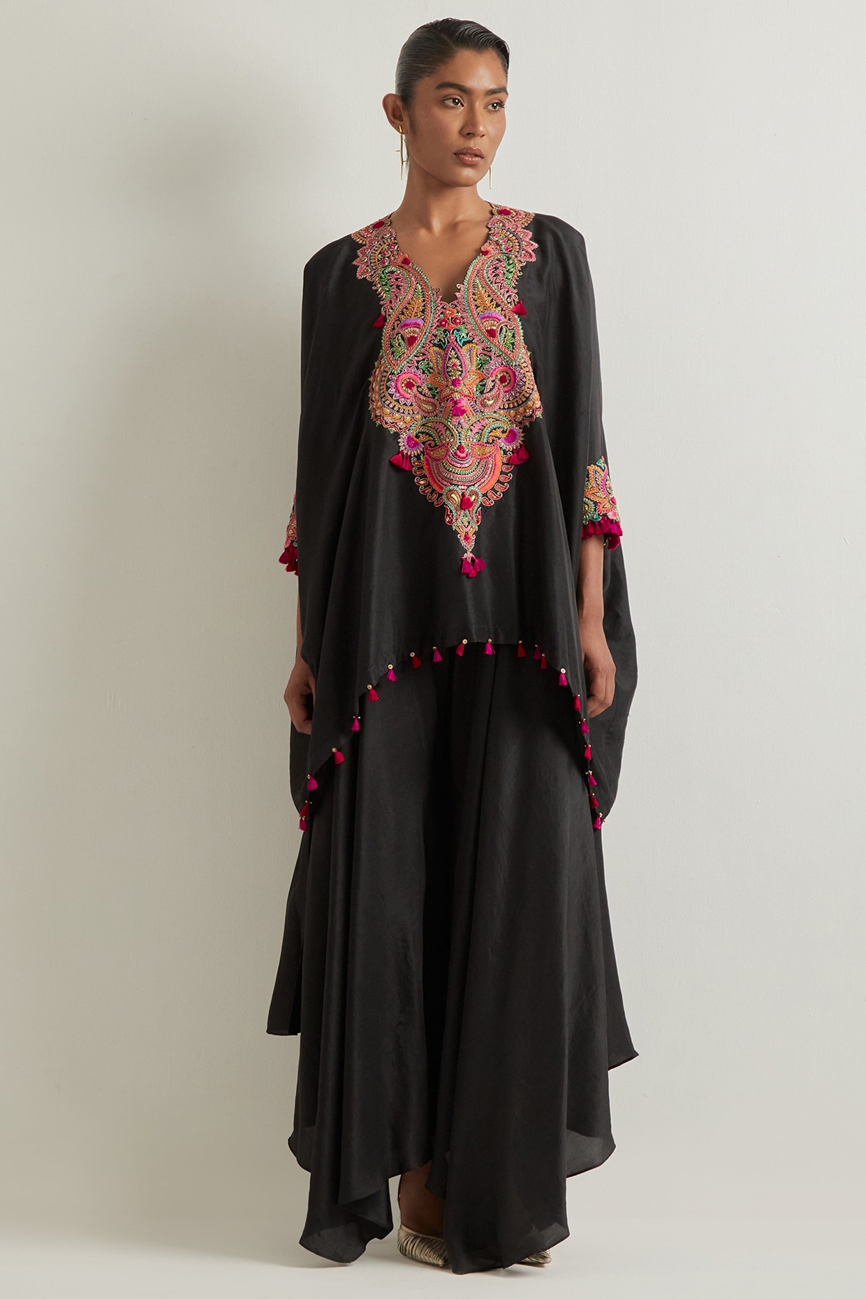 Mrunalini Rao Black Silk Floral Motif Embroidered Short Kurta Set