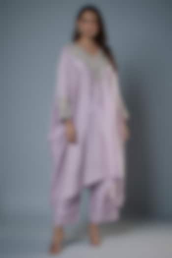 Pearl-Lilac Pure Silk Zardosi Embroidered Kaftan Set by Mrunalini Rao at Pernia's Pop Up Shop