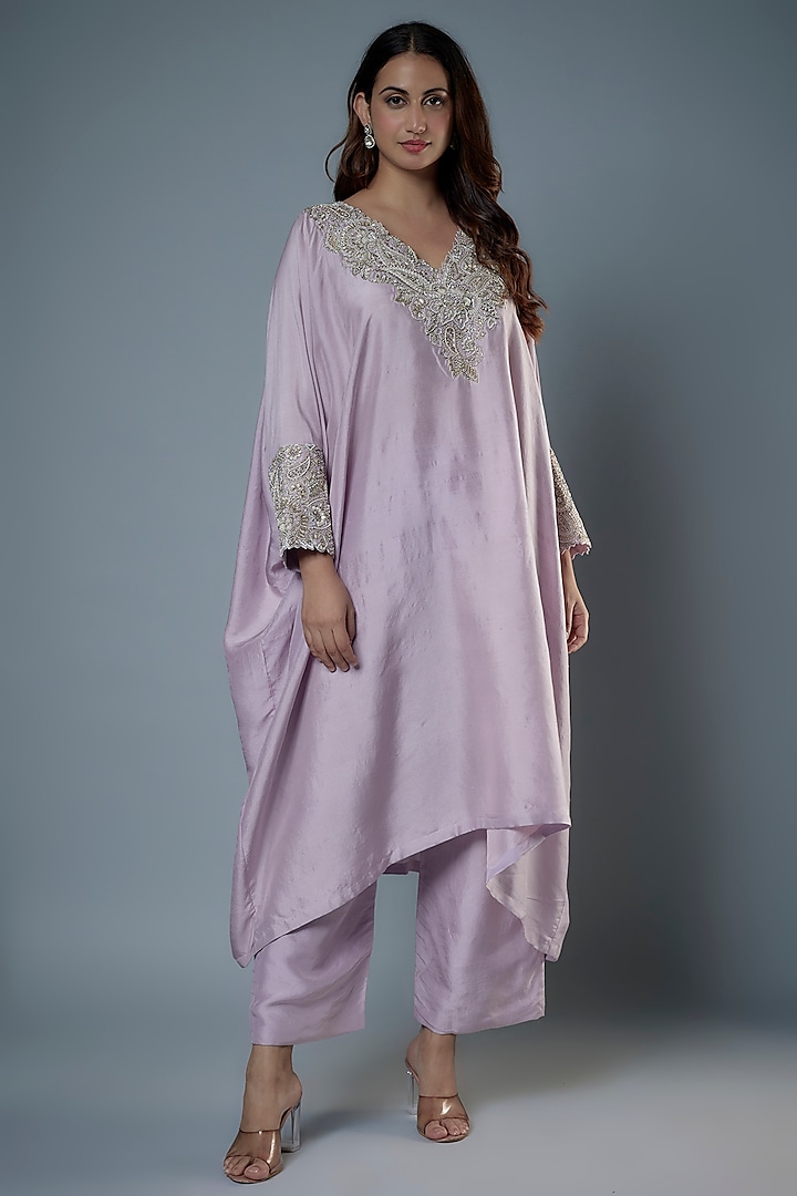 Pearl-Lilac Pure Silk Zardosi Embroidered Kaftan Set by Mrunalini Rao at Pernia's Pop Up Shop
