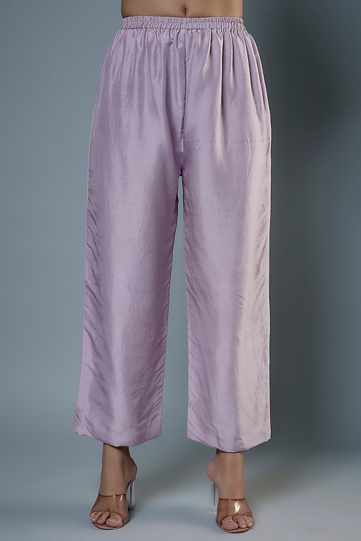 Pearl-Lilac Pure Silk Zardosi Embroidered Kaftan Set by Mrunalini Rao at Pernia's Pop Up Shop