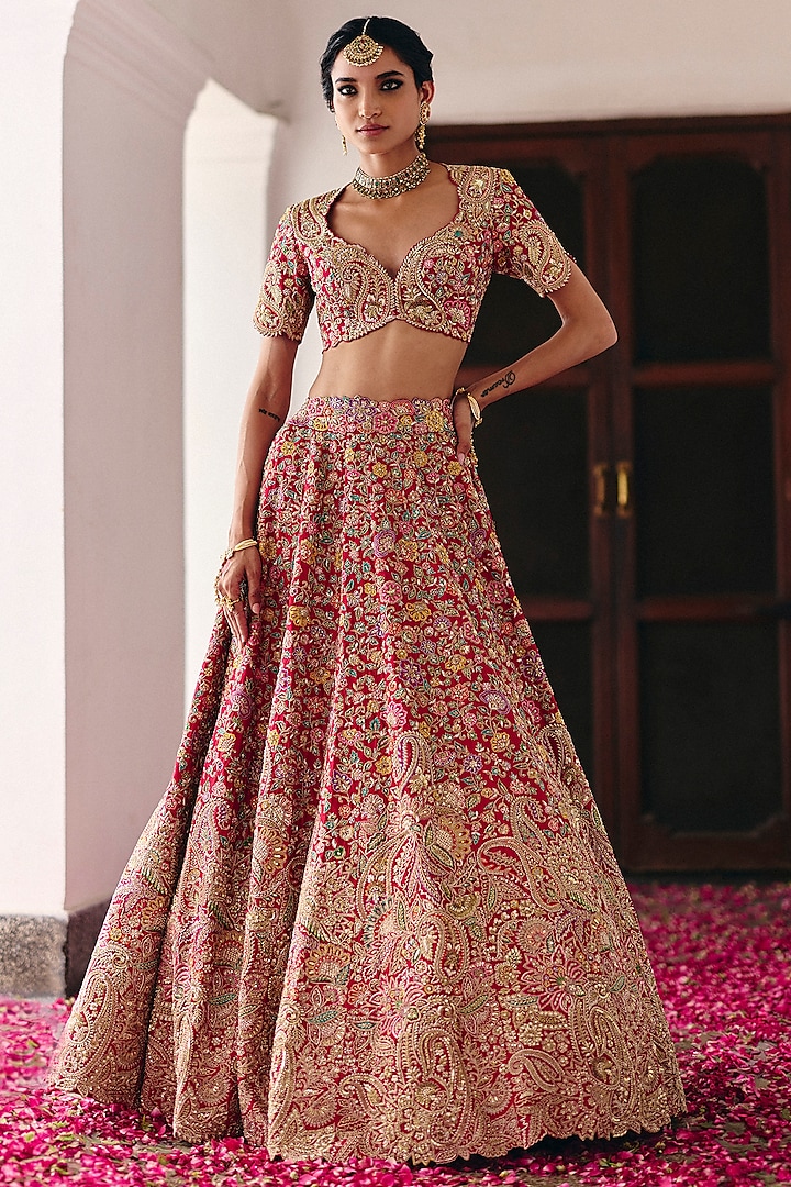 Red Raw Silk Resham & Zardosi Hand Embroidered Bridal Lehenga Set by Mrunalini Rao at Pernia's Pop Up Shop