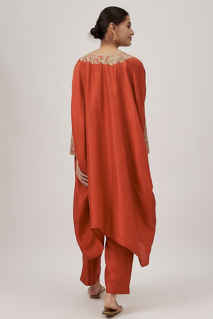 Orange Pure Silk Zardosi Embroidered Kurta Set by Mrunalini Rao at Pernia's Pop Up Shop