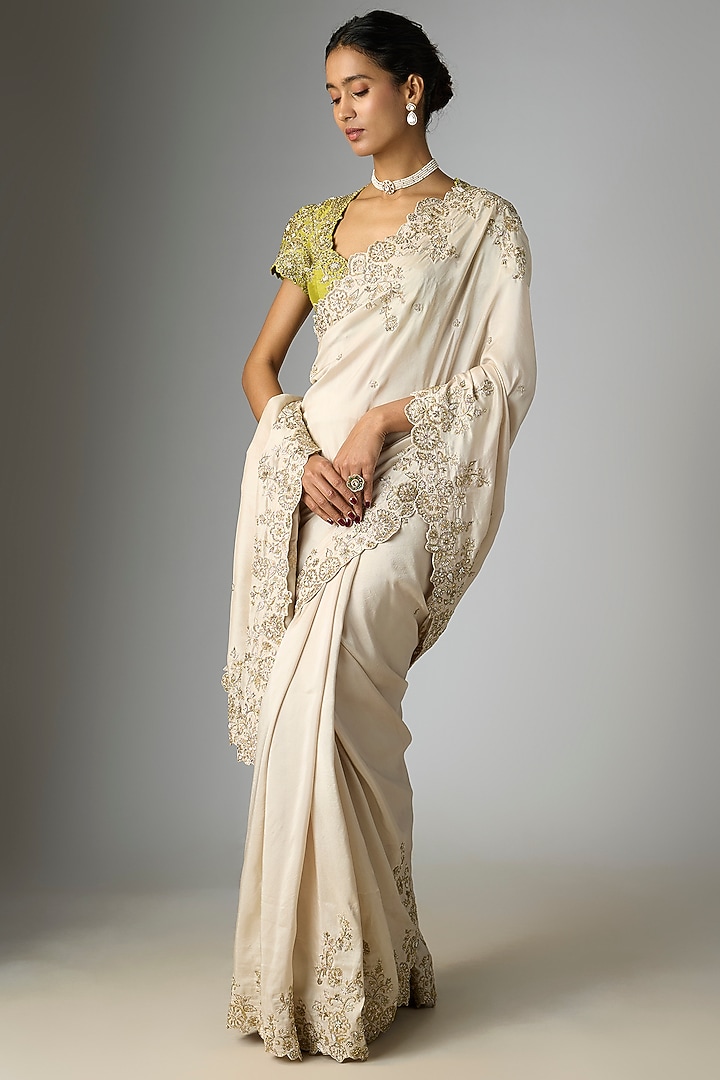 Ivory Silk Zardosi Embroidered Bridal Saree Set by Mrunalini Rao at Pernia's Pop Up Shop