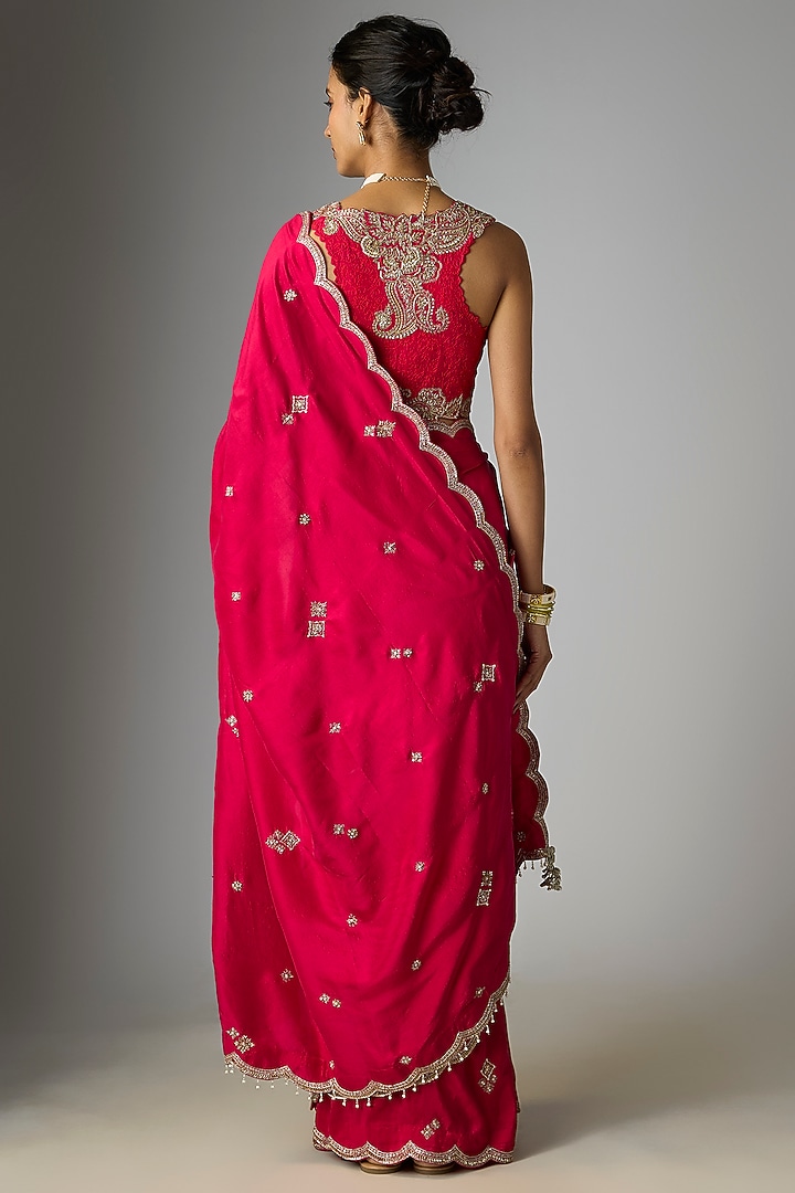Red Satin Silk Zardosi Embroidered Reception Saree Set by Mrunalini Rao at Pernia's Pop Up Shop