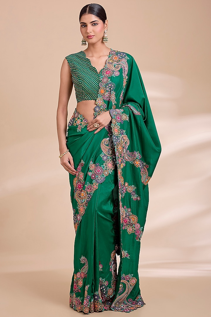 Green Silk Resham Embroidered Bridal Saree Set by Mrunalini Rao at Pernia's Pop Up Shop