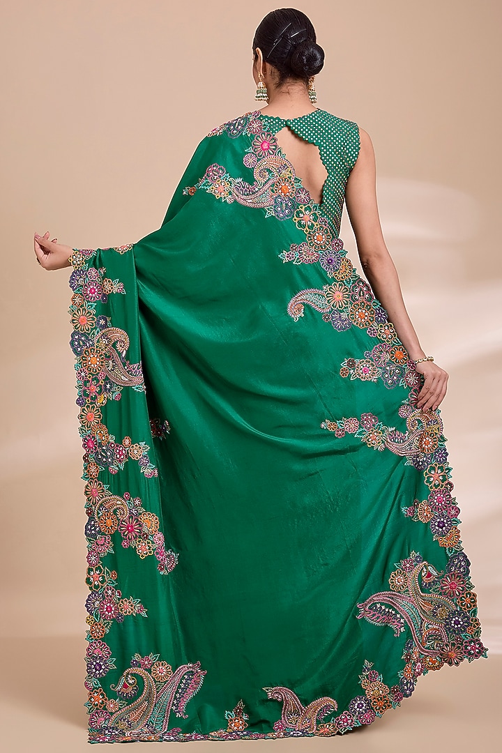 Green Silk Resham Embroidered Bridal Saree Set by Mrunalini Rao at Pernia's Pop Up Shop