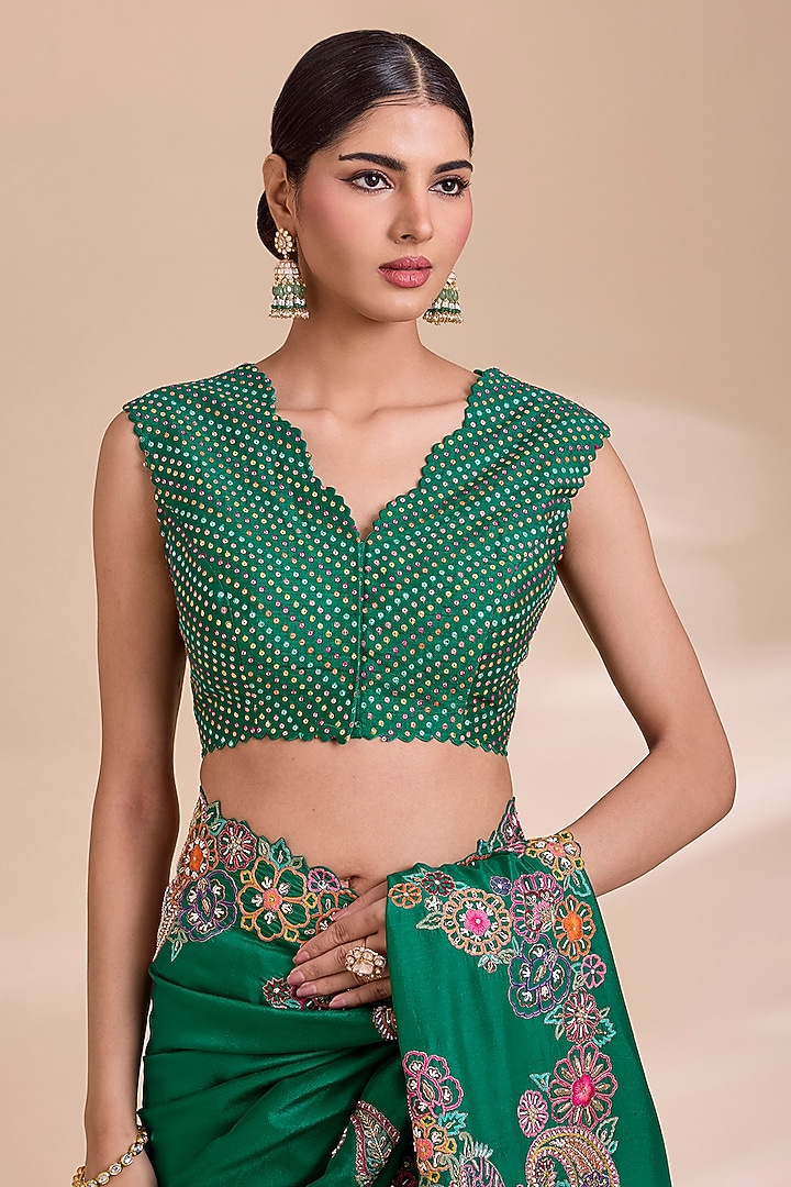 Green Silk Resham Embroidered Bridal Saree Set by Mrunalini Rao at Pernia's Pop Up Shop
