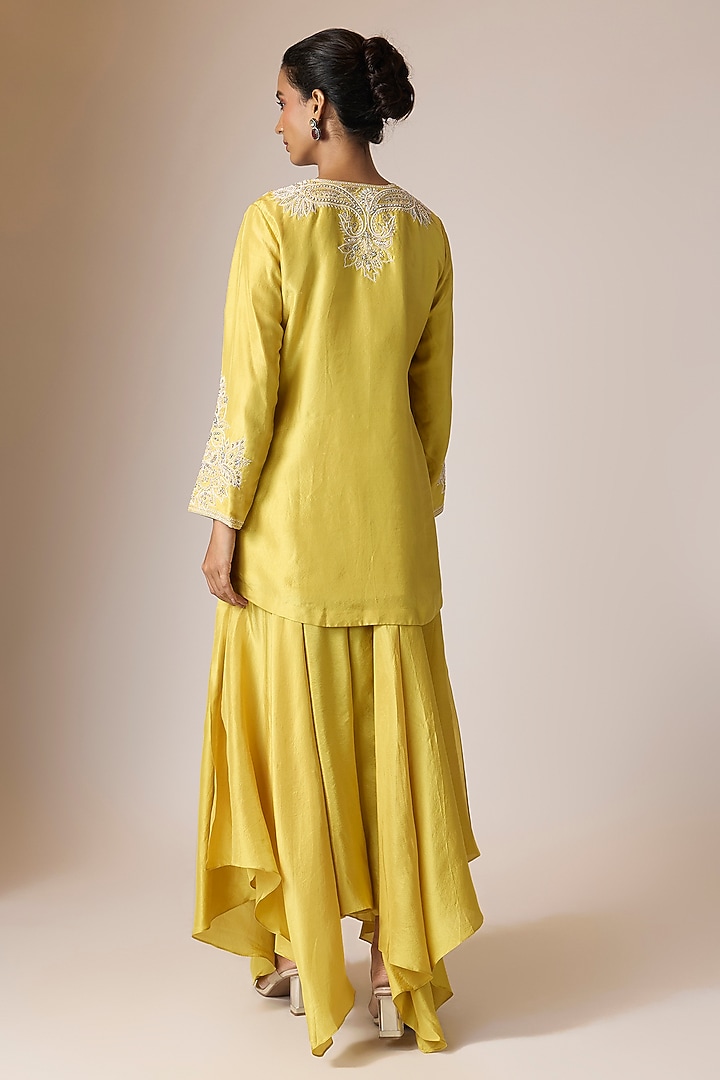 Yellow Silk Zardosi Hand Embroidered Kurta Set by Mrunalini Rao at Pernia's Pop Up Shop