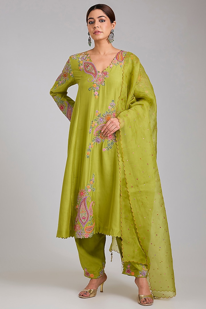 Lime Green Silk Zardosi Embroidered Kurta Set by Mrunalini Rao at Pernia's Pop Up Shop