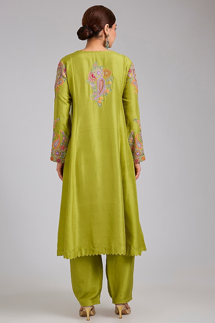 Lime Green Silk Zardosi Embroidered Kurta Set by Mrunalini Rao at Pernia's Pop Up Shop