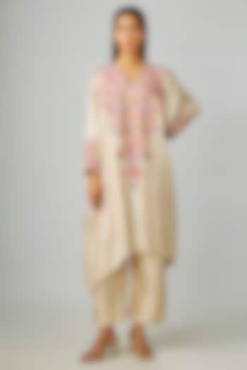 Ivory Silk Floral Hand Embroidered Kaftan Set by Mrunalini Rao at Pernia's Pop Up Shop