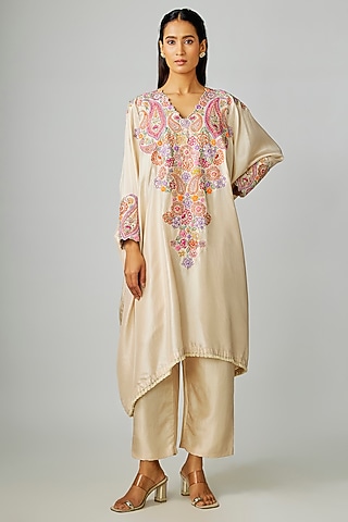 Ivory Silk Floral Hand Embroidered Kaftan Set by Mrunalini Rao