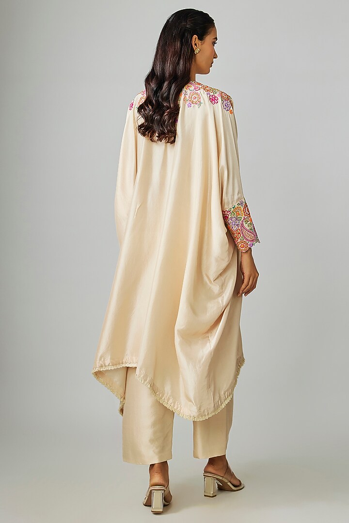 Ivory Silk Floral Hand Embroidered Kaftan Set by Mrunalini Rao at Pernia's Pop Up Shop