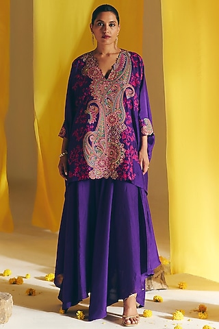 Purple Silk Floral Jaal Embroidered Short Kurta Set by Mrunalini Rao