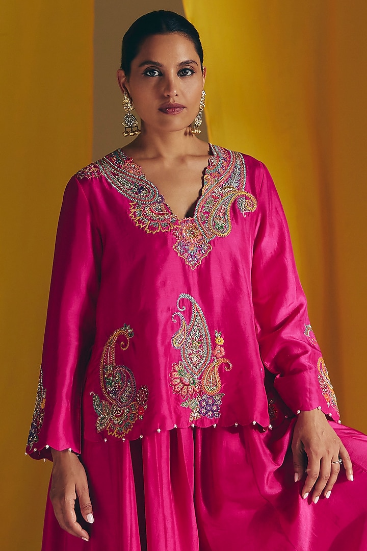 Fuchsia Pink Silk Zardosi Embroidered Short Kurta Set by Mrunalini Rao at Pernia's Pop Up Shop