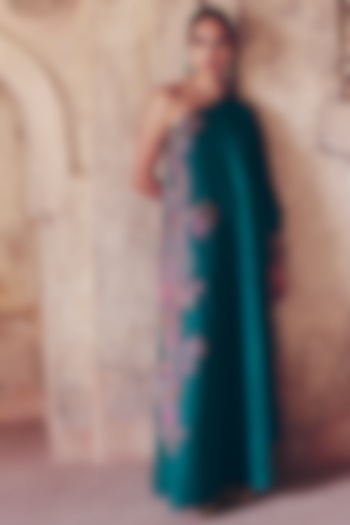 Rama Green Silk Resham & Zardosi Embroidered One-Shoulder Kaftan by Mrunalini Rao at Pernia's Pop Up Shop