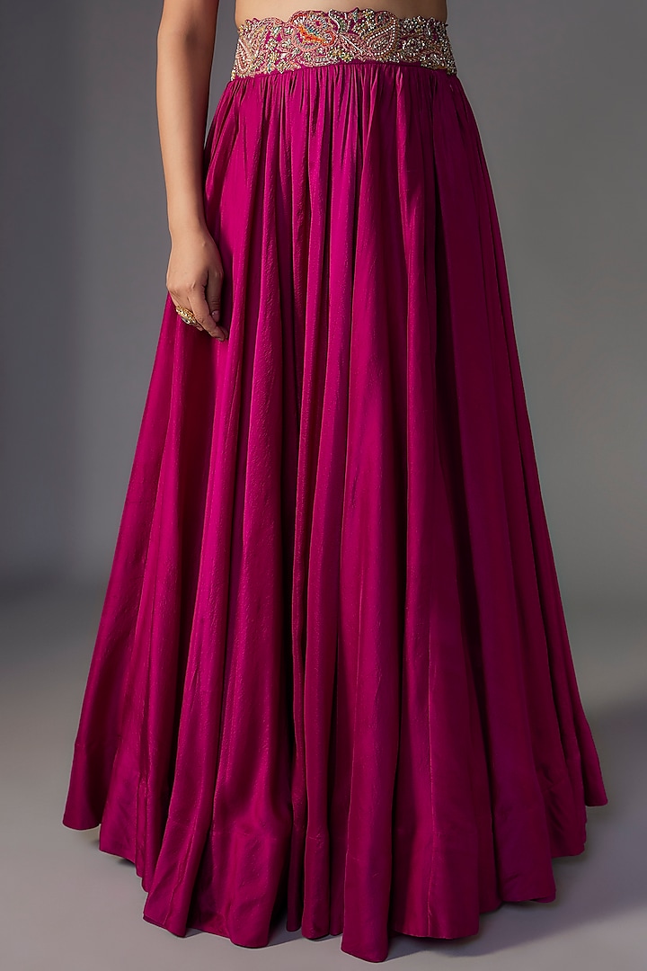 Magenta Pink Organza Zardosi Embroidered Cape Set by Mrunalini Rao at Pernia's Pop Up Shop
