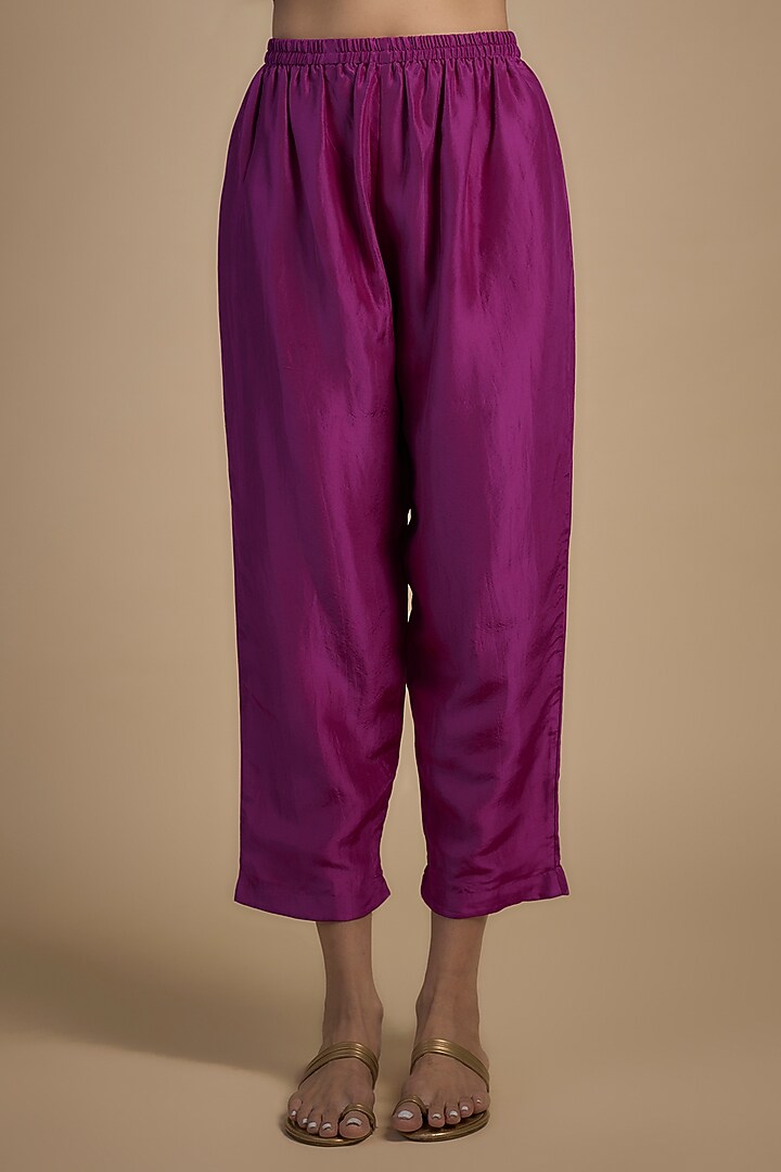 Magenta Pink Paisley Zardosi Embroidered Kaftan Set by Mrunalini Rao at Pernia's Pop Up Shop