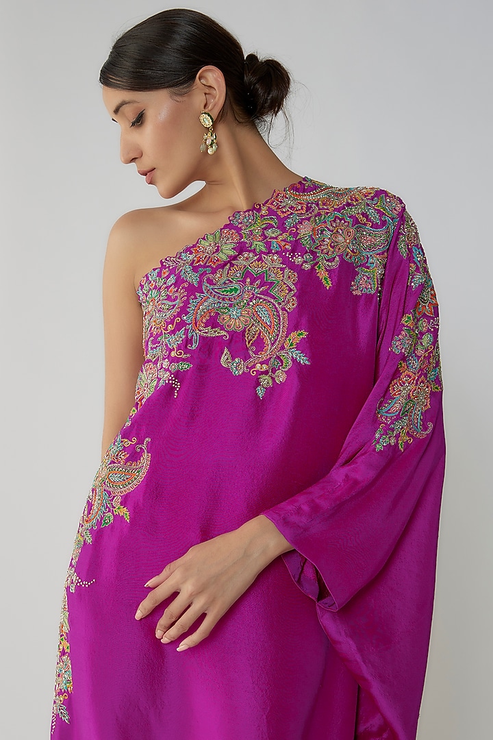 Fuchsia Pure Silk Zardosi Embroidered Kaftan by Mrunalini Rao at Pernia's Pop Up Shop