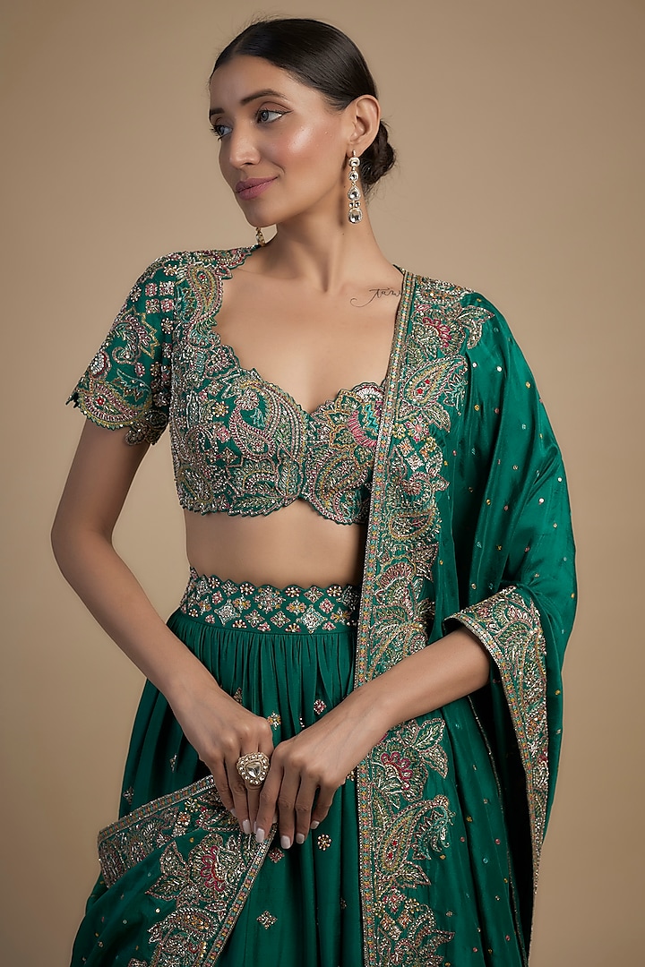Rama Green Pure Silk Resham & Zardosi Embroidered Bridal Lehenga Set by Mrunalini Rao at Pernia's Pop Up Shop