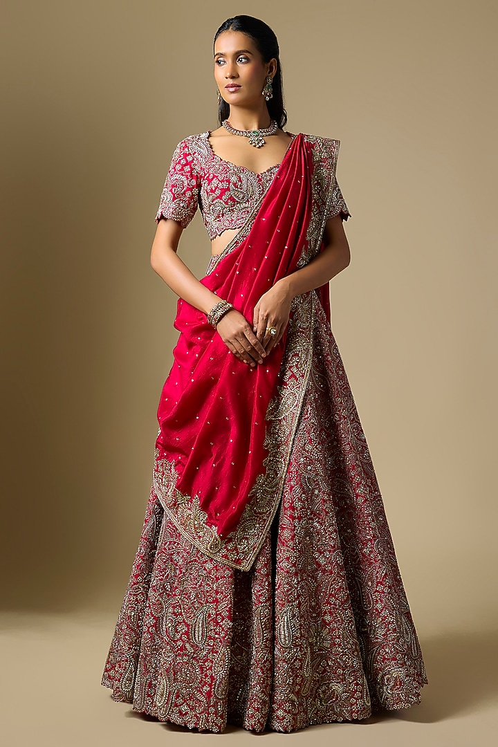 Red Raw Silk Embroidered Bridal Lehenga Set by Mrunalini Rao at Pernia's Pop Up Shop