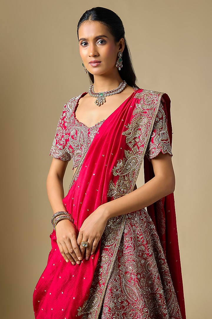 Red Raw Silk Embroidered Bridal Lehenga Set by Mrunalini Rao at Pernia's Pop Up Shop