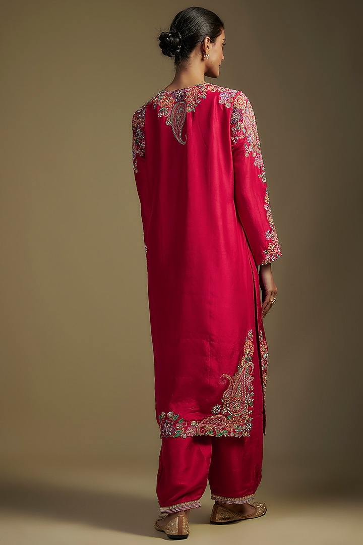 Red Pure Silk Zardosi Hand Embroidered Straight Kurta Set by Mrunalini Rao at Pernia's Pop Up Shop