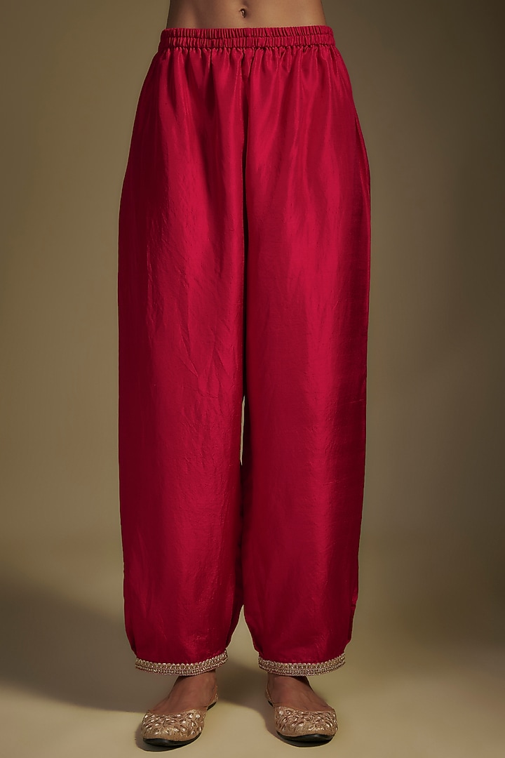Red Pure Silk Zardosi Hand Embroidered Straight Kurta Set by Mrunalini Rao at Pernia's Pop Up Shop