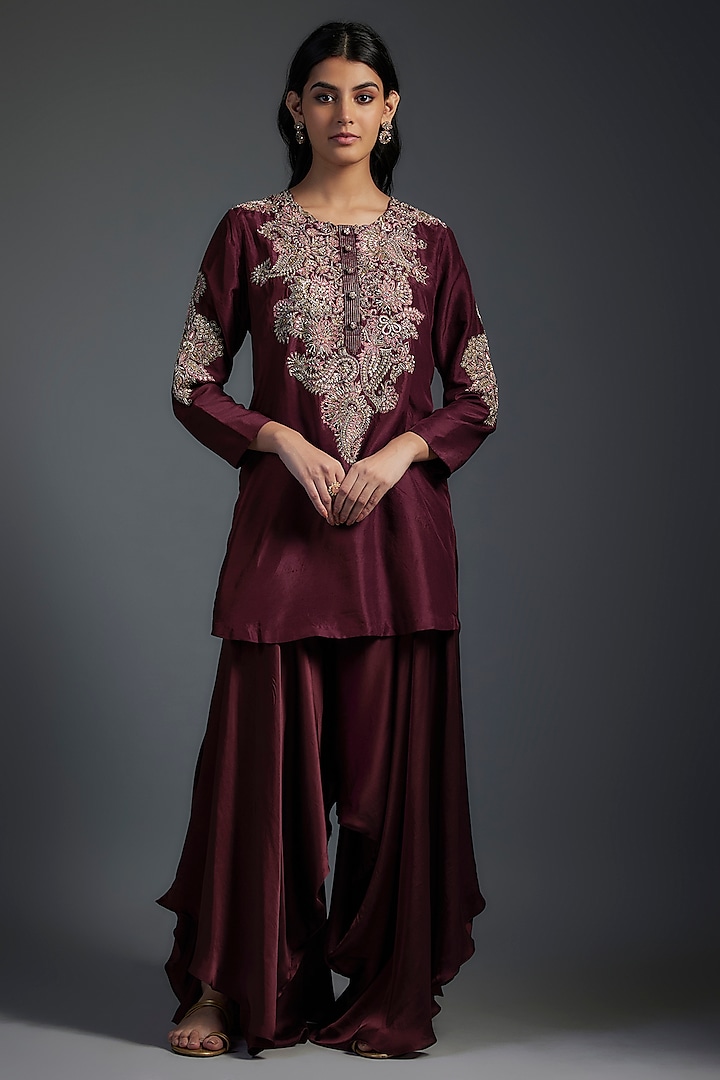 Wine Pure Silk Hand Embroidered Kurta Set by Mrunalini Rao at Pernia's Pop Up Shop