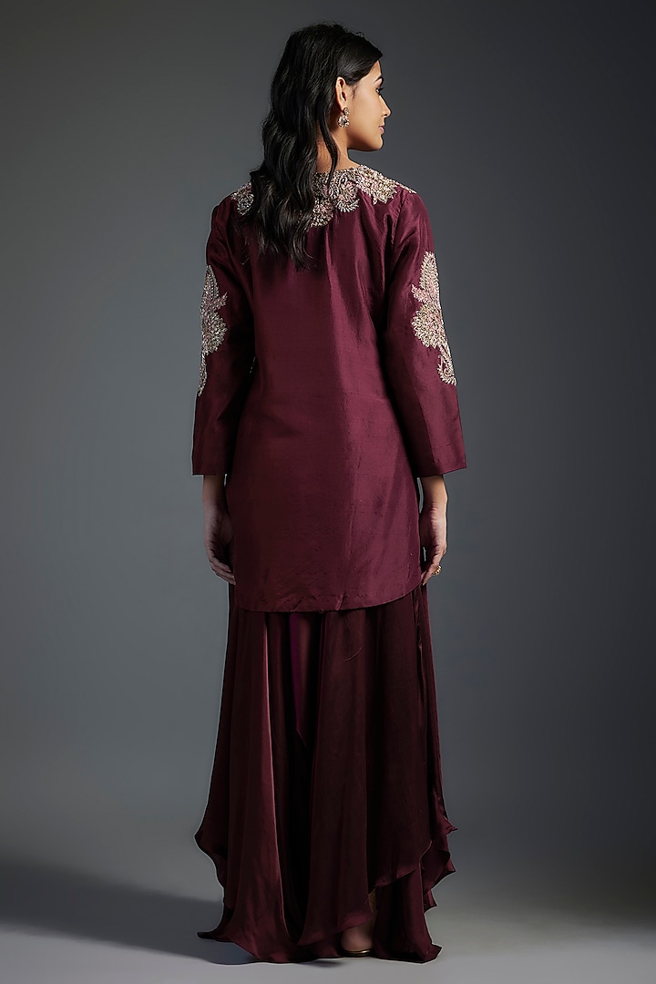 Wine Pure Silk Hand Embroidered Kurta Set by Mrunalini Rao at Pernia's Pop Up Shop