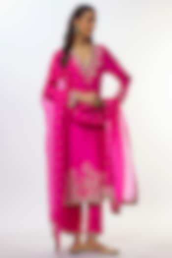 Pink Pure Silk Zardosi Embroidered Kurta Set by Mrunalini Rao at Pernia's Pop Up Shop