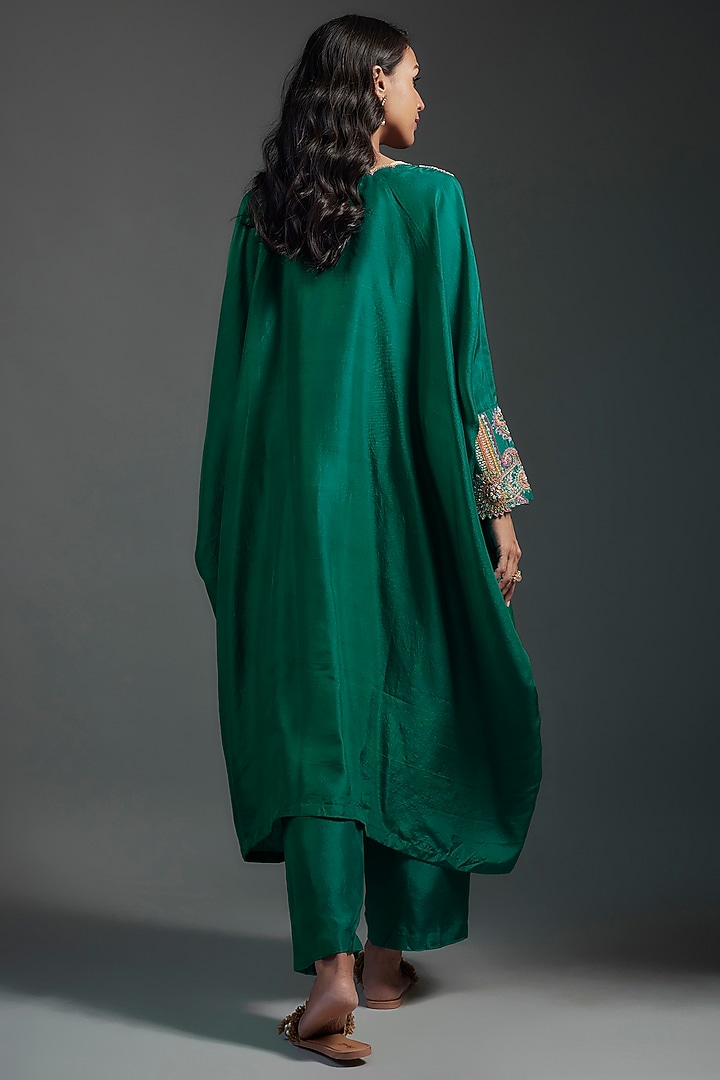 Rama Green Pure Silk Zardosi Hand Embroidered Kurta Set by Mrunalini Rao at Pernia's Pop Up Shop
