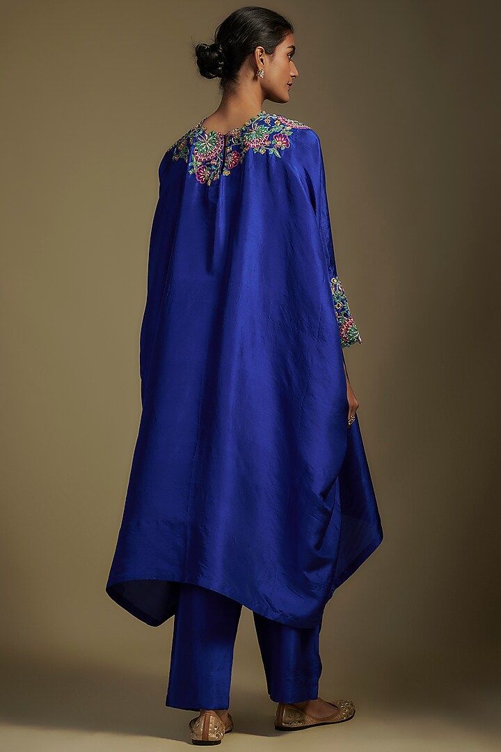 Royal Blue Pure Silk Zardosi Hand Embroidered Kurta Set by Mrunalini Rao at Pernia's Pop Up Shop