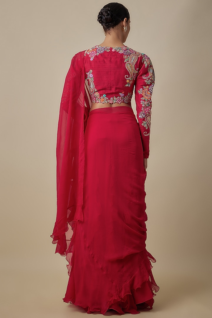 Red Chiffon Ruffled Reception Saree Set by Mrunalini Rao at Pernia's Pop Up Shop