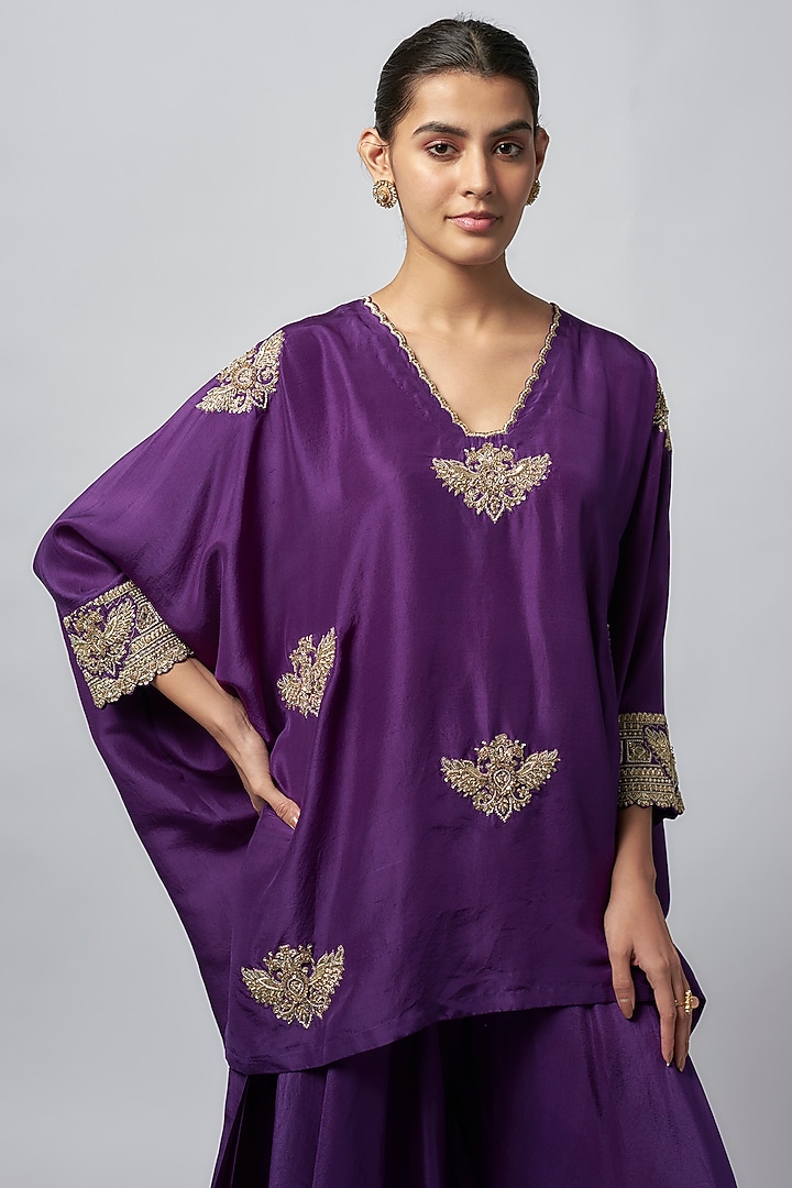 Purple Pure Silk Zardosi Hand Embroidered Kurta Set by Mrunalini Rao at Pernia's Pop Up Shop
