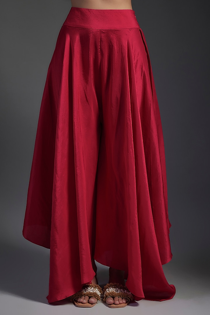 Red Pure Silk Zardosi Hand Embroidered Short Kurta Set by Mrunalini Rao at Pernia's Pop Up Shop